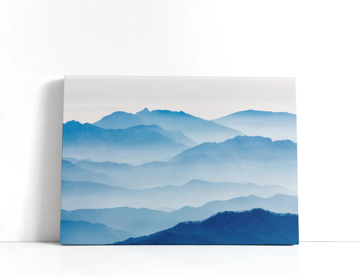 Misty Mountains Lærred